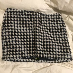 Gap houndstooth wool Vtg. mini skirt